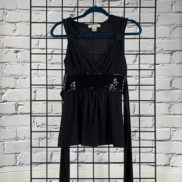 Like new White House Black Market tank XS - Picture 1 of 8